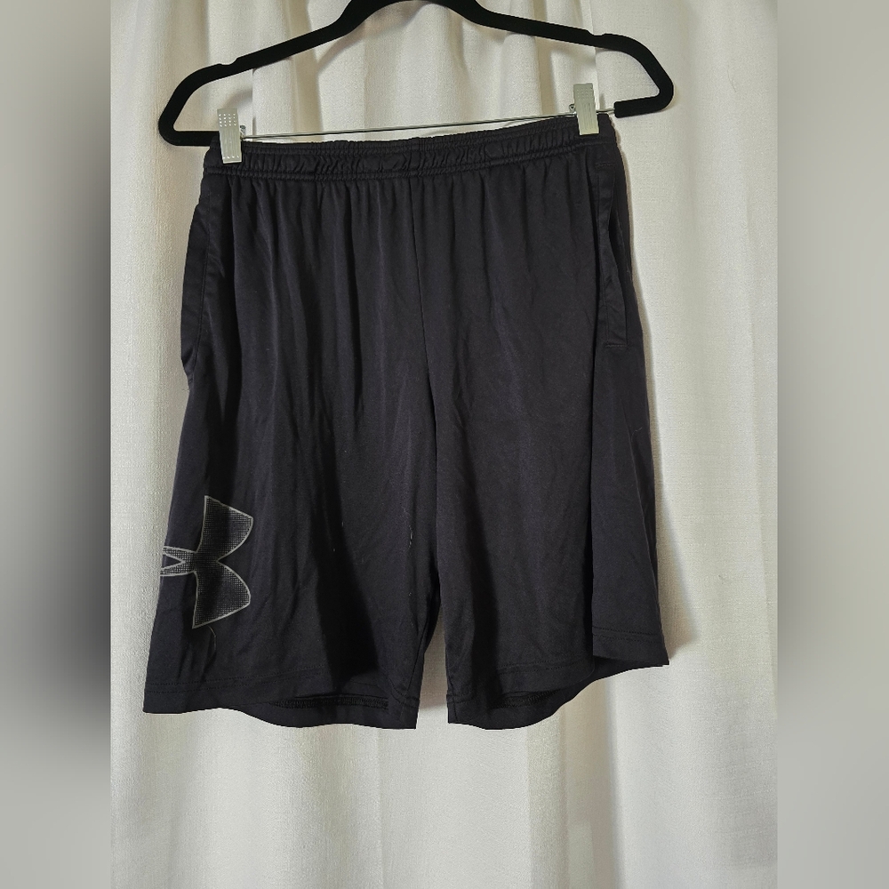 Men's Under Armour Loose Heat Gear Shorts Size Medium